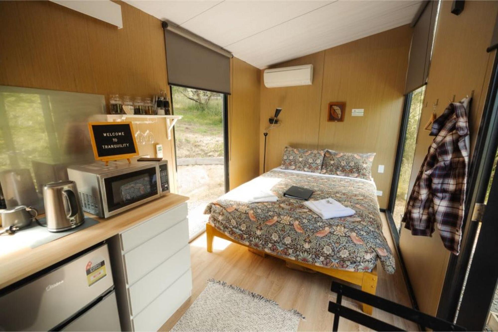 Вілла Tranquility Tiny House By Tiny Away Owaka Екстер'єр фото